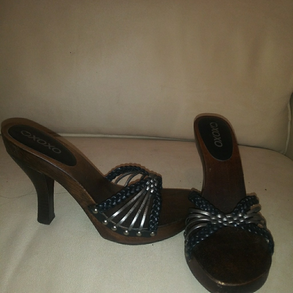 XOXO never worn heels